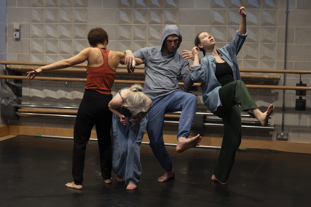 Shapes in Motion - Ellie Kurttz Photography